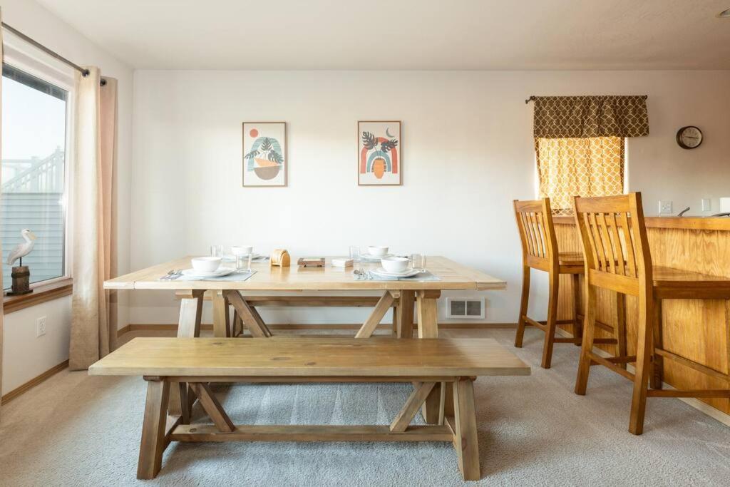 Cozy 2 Bedroom Condo Walking Distance From The Beach Ocean Shores Extérieur photo