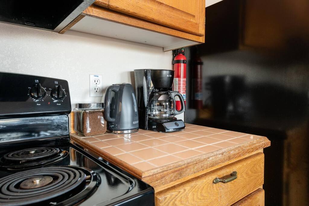 Cozy 2 Bedroom Condo Walking Distance From The Beach Ocean Shores Extérieur photo