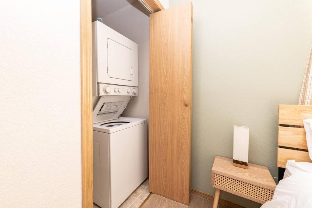 Cozy 2 Bedroom Condo Walking Distance From The Beach Ocean Shores Extérieur photo